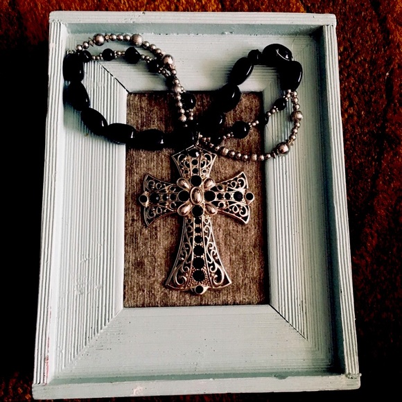 FRAMED SILVER CROSS - Picture 1 of 4